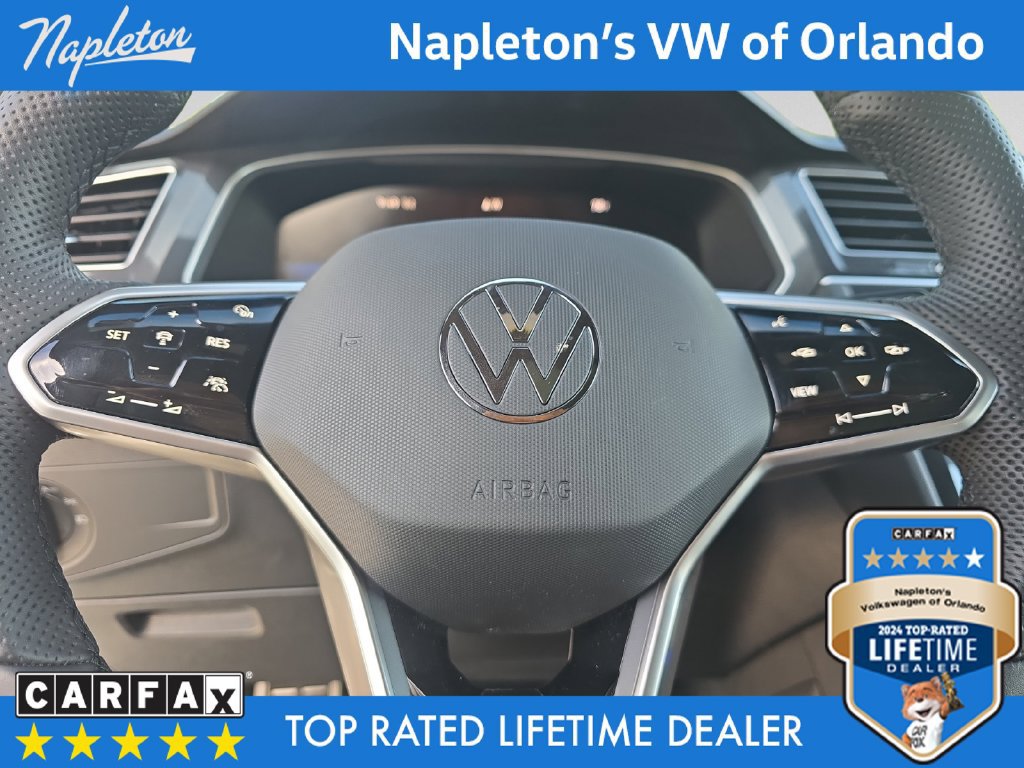 Used 2024 Volkswagen Tiguan SE R-Line AWD/4WD image 12
