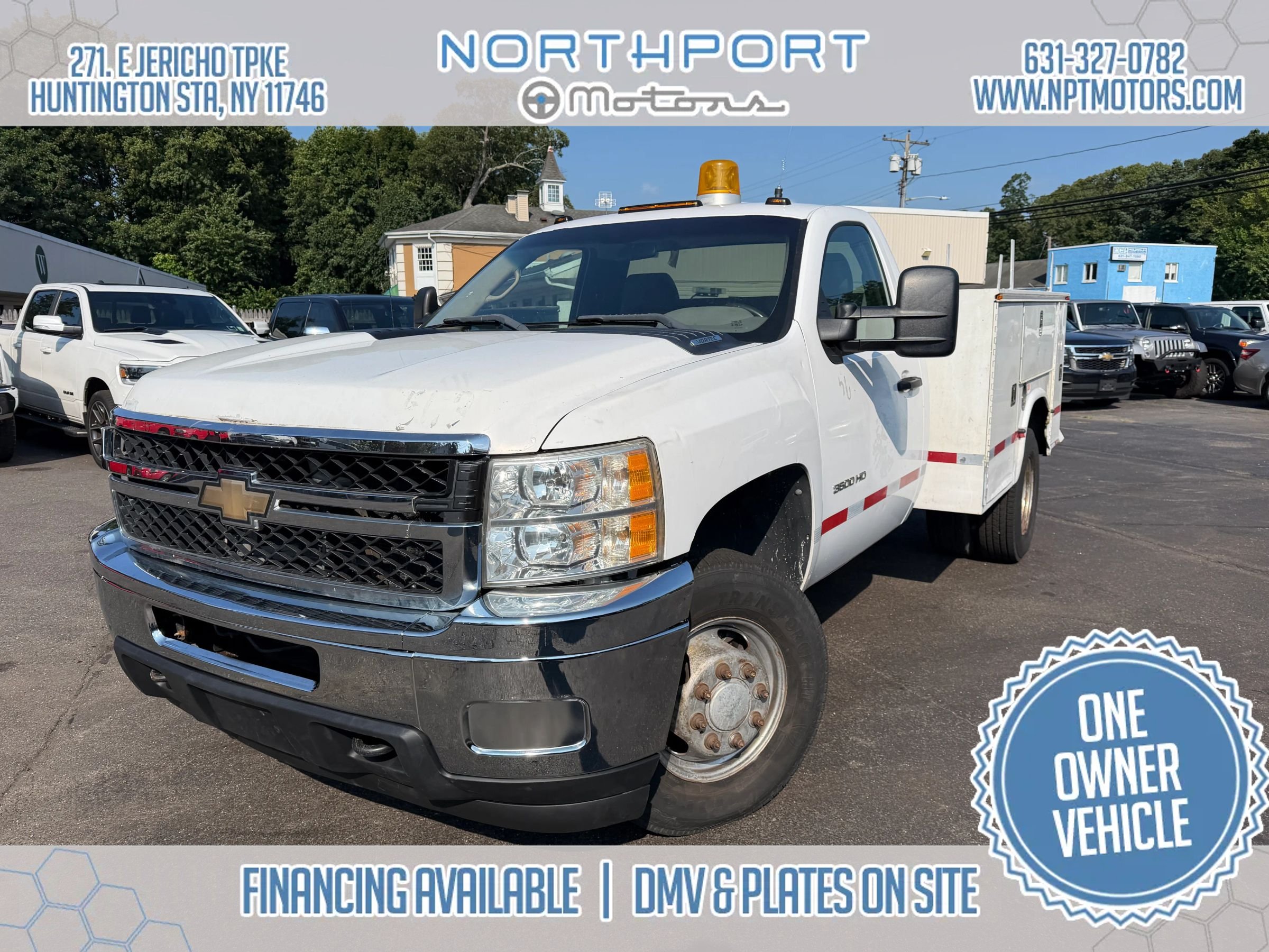 Used 2011 Chevrolet Silverado 3500 W/T AWD/4WD image 1