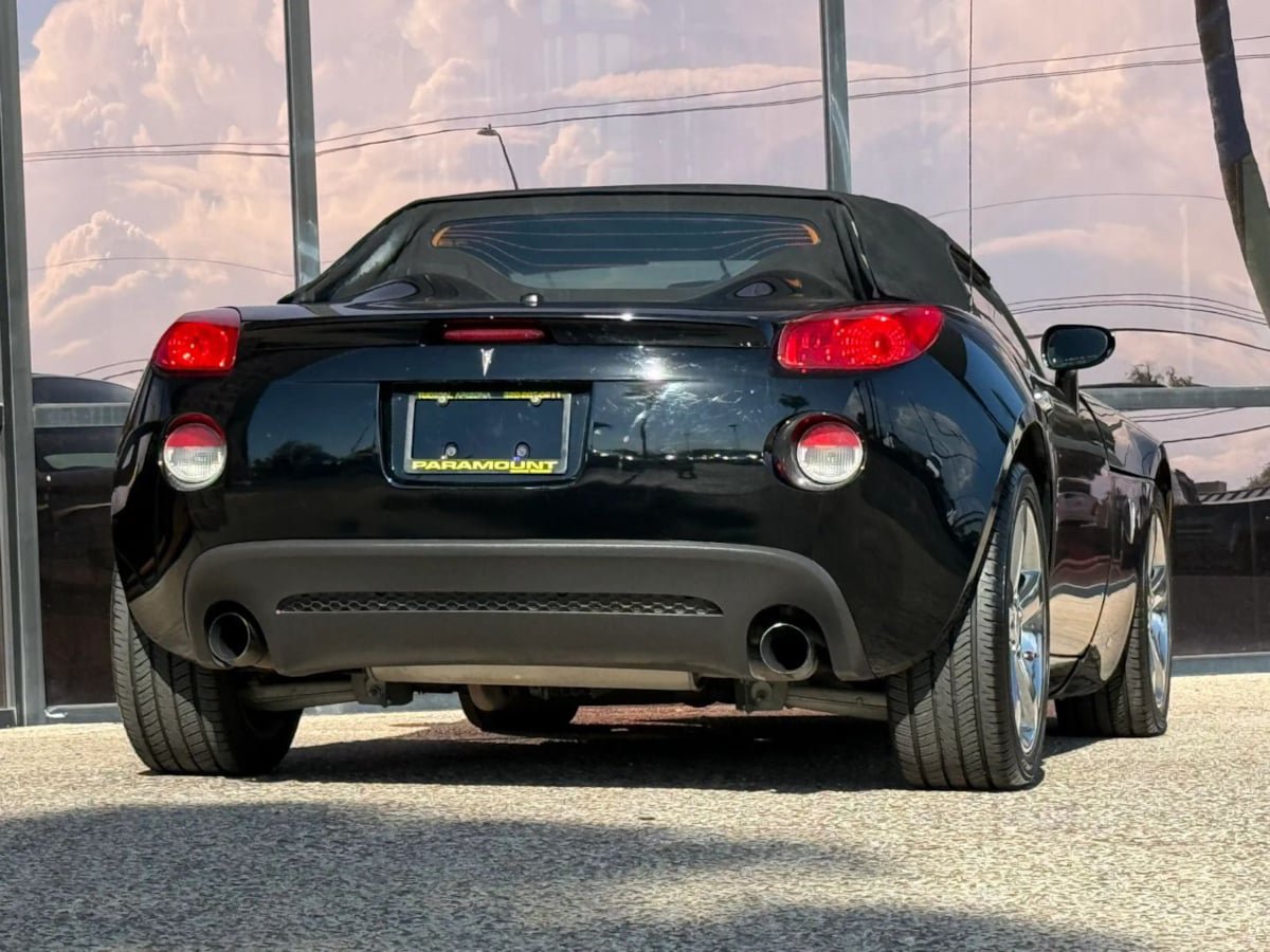 Used 2007 Pontiac Solstice GXP w/ Premium Package RWD image 16