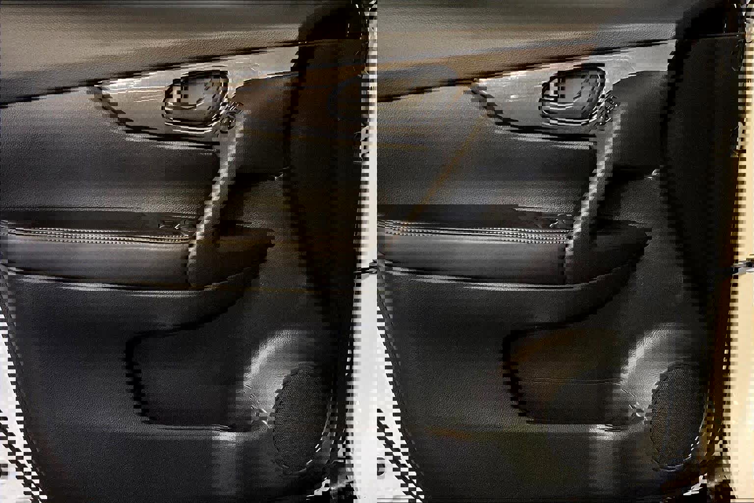 Used 2019 Nissan Rogue S image 62