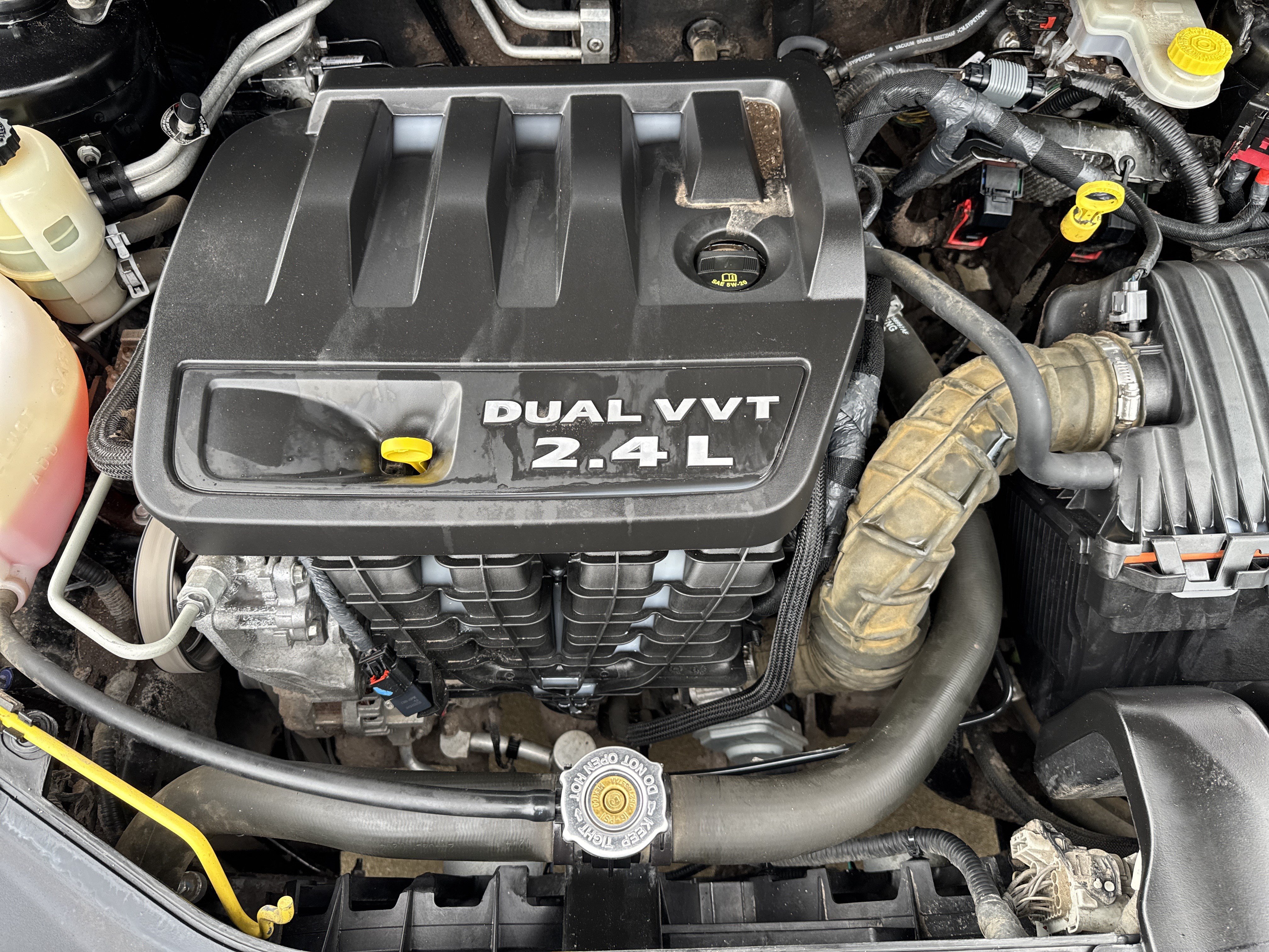 Used 2014 Dodge Avenger SE FWD image 20