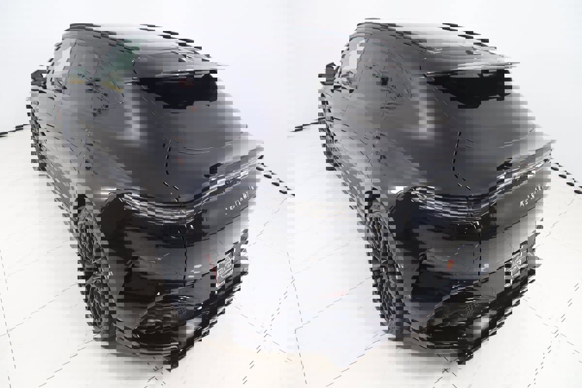 Used 2023 Aston Martin DBX 707 image 37