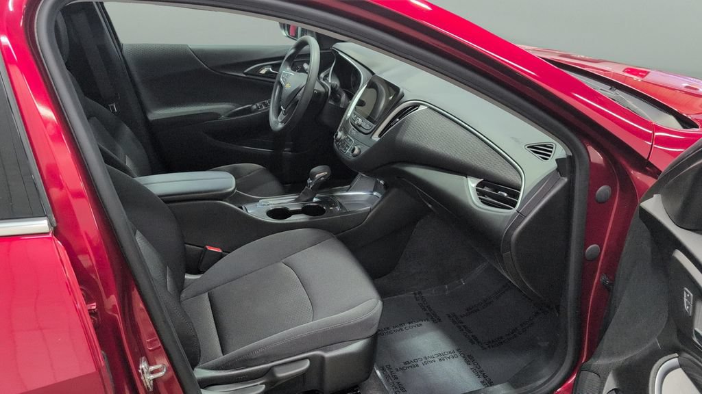 Used 2024 Chevrolet Malibu LT FWD image 21