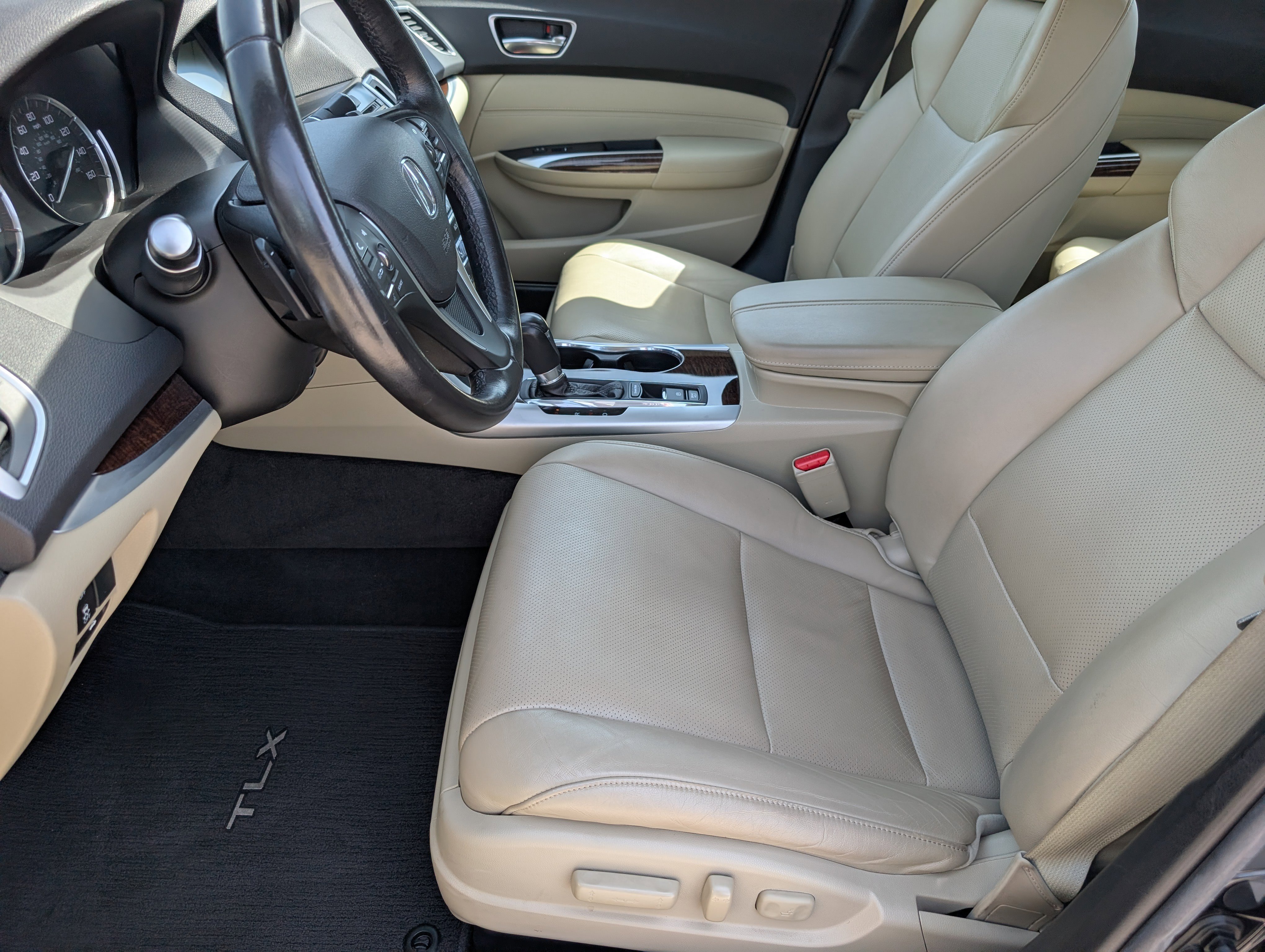 Certified 2018 Acura TLX w/ Technology Package FWD image 9