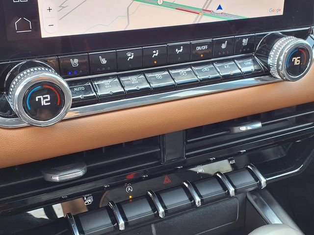 Used 2024 GMC Canyon AT4 w/ AT4 Premium Package image 11