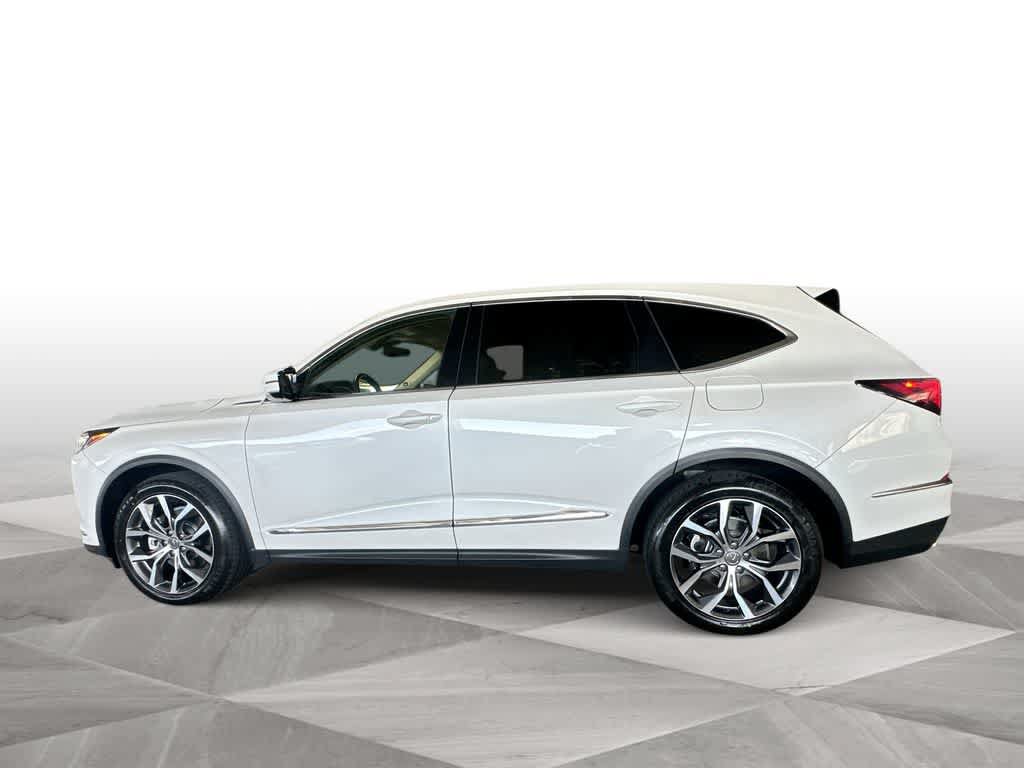 Certified 2024 Acura MDX FWD w/ Technology Package image 5