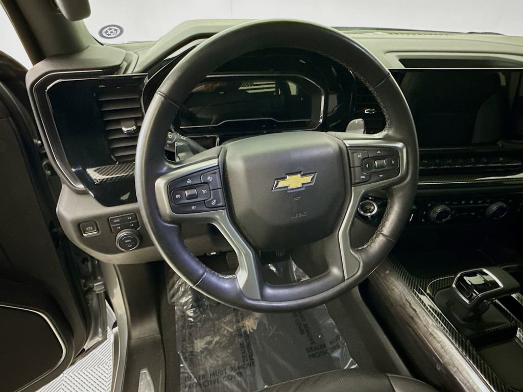 Used 2023 Chevrolet Silverado 1500 LTZ image 11