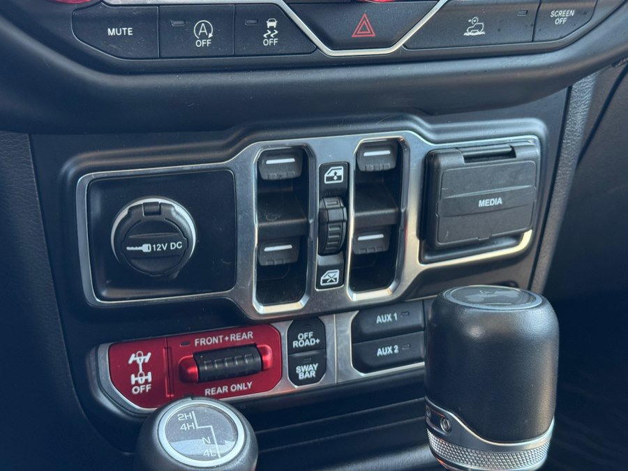 Used 2022 Jeep Wrangler Unlimited Rubicon w/ LED Lighting Group image 71