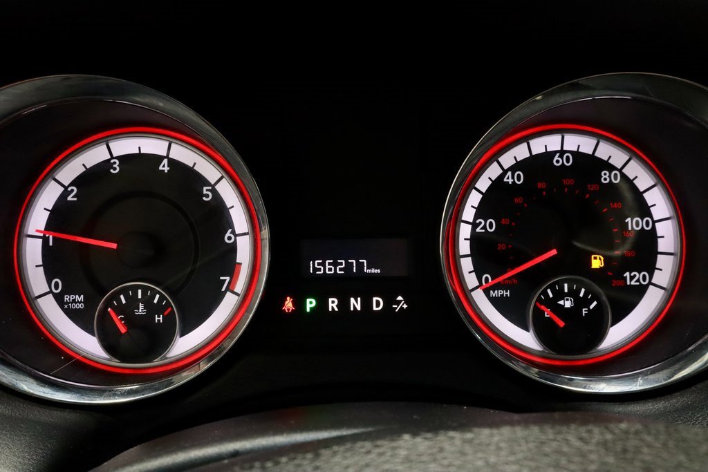 Used 2012 Dodge Grand Caravan SE image 27