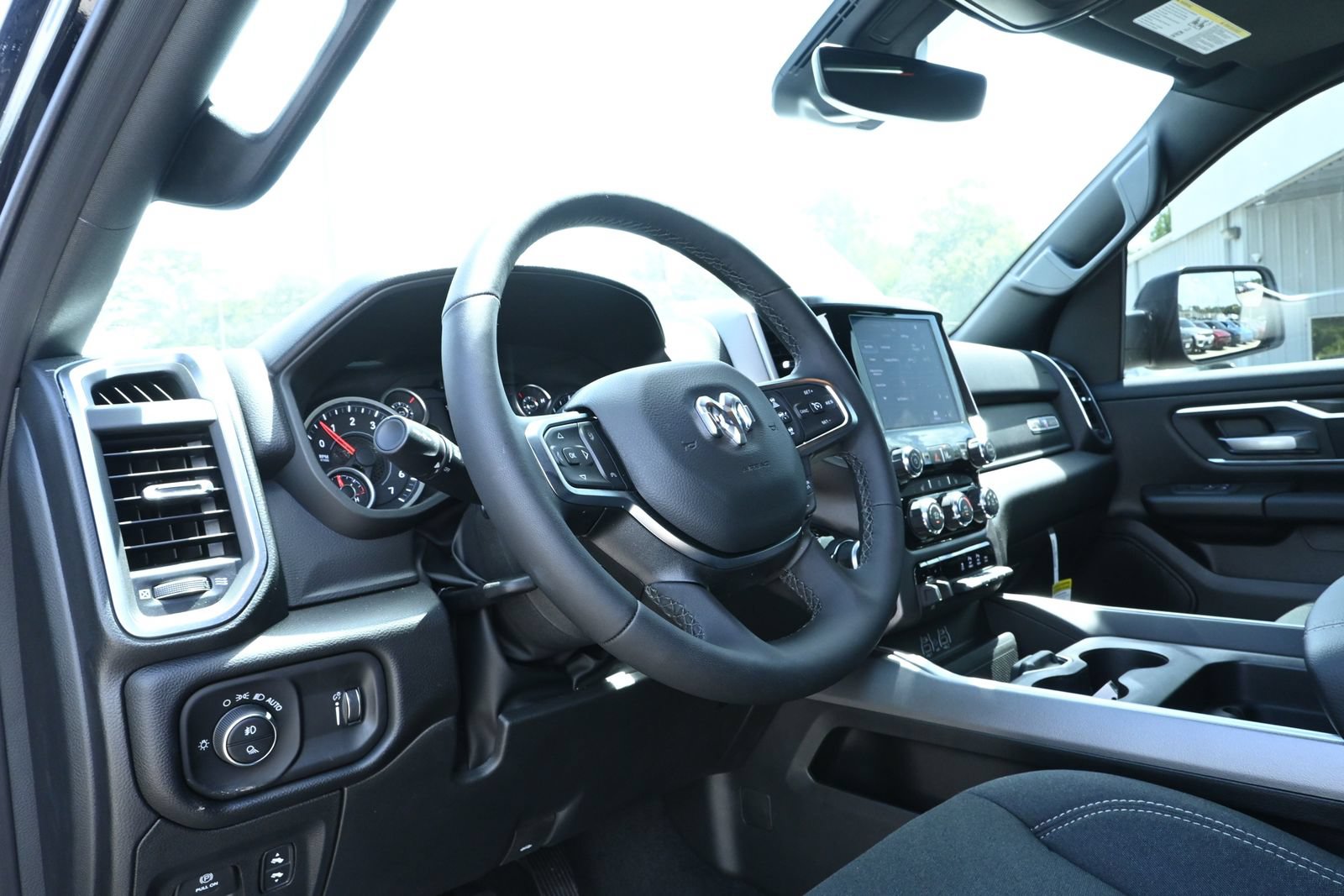 New 2026 RAM 1500 Lone Star w/ Night Edition AWD/4WD image 15