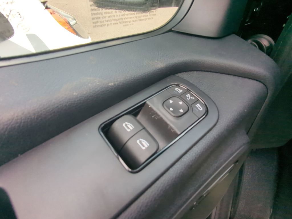 Used 2025 Mercedes-Benz Sprinter 2500 image 9