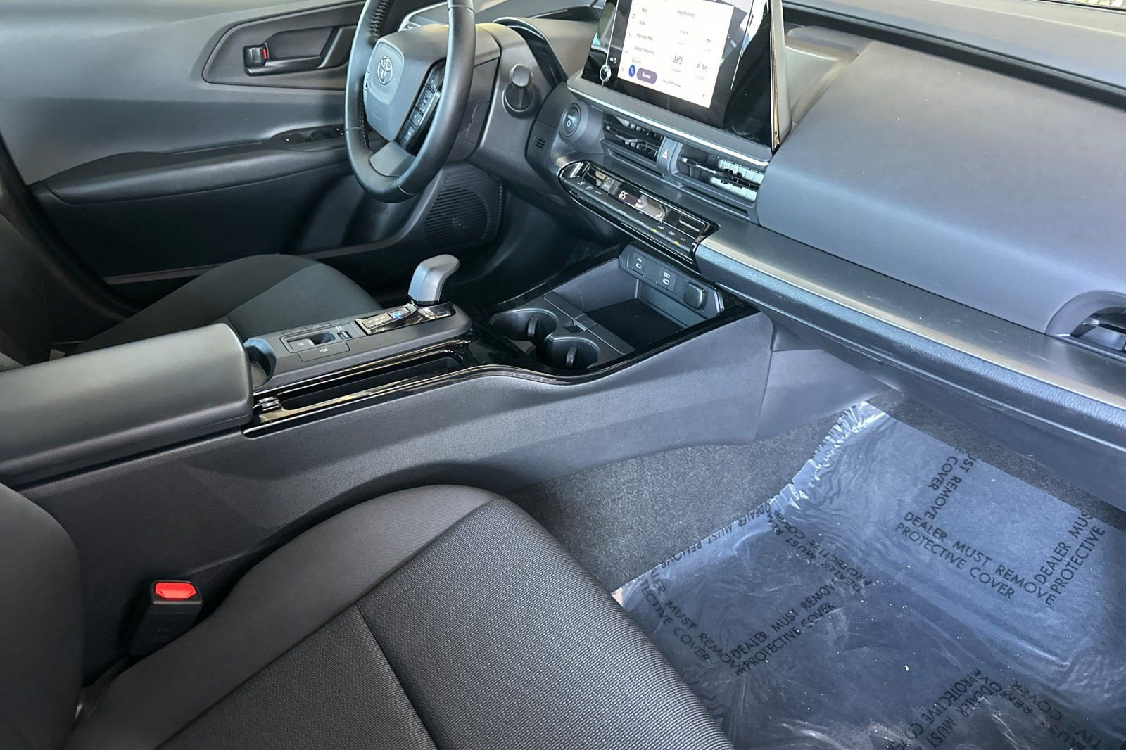 Used 2024 Toyota Prius LE image 18