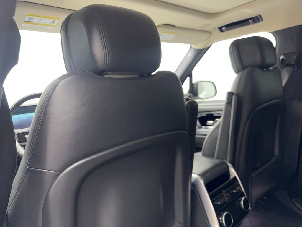 Used 2023 Land Rover Range Rover SE image 34