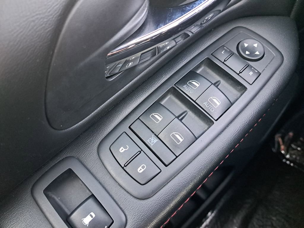 Used 2019 Dodge Grand Caravan GT image 25