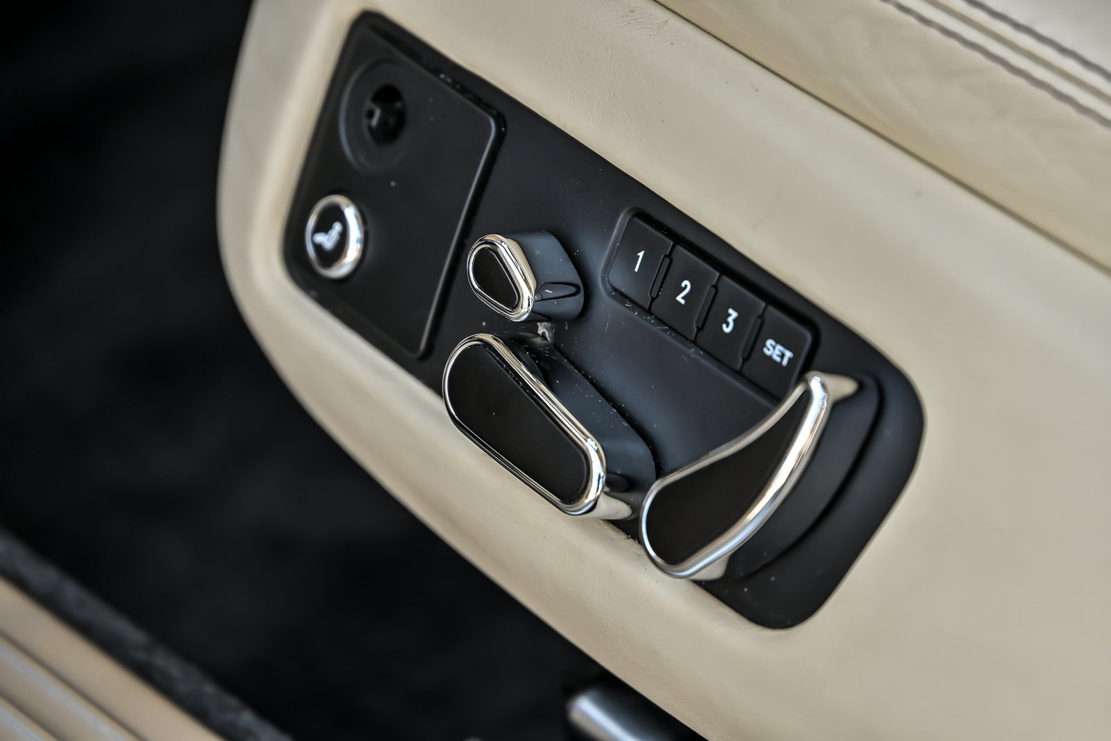 Used 2013 Bentley Continental GT AWD/4WD image 31