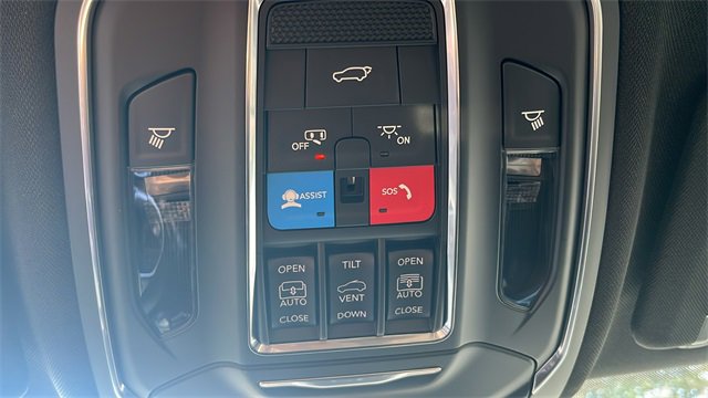 New 2026 Jeep Grand Cherokee Limited w/ Limited Altitude Package image 18