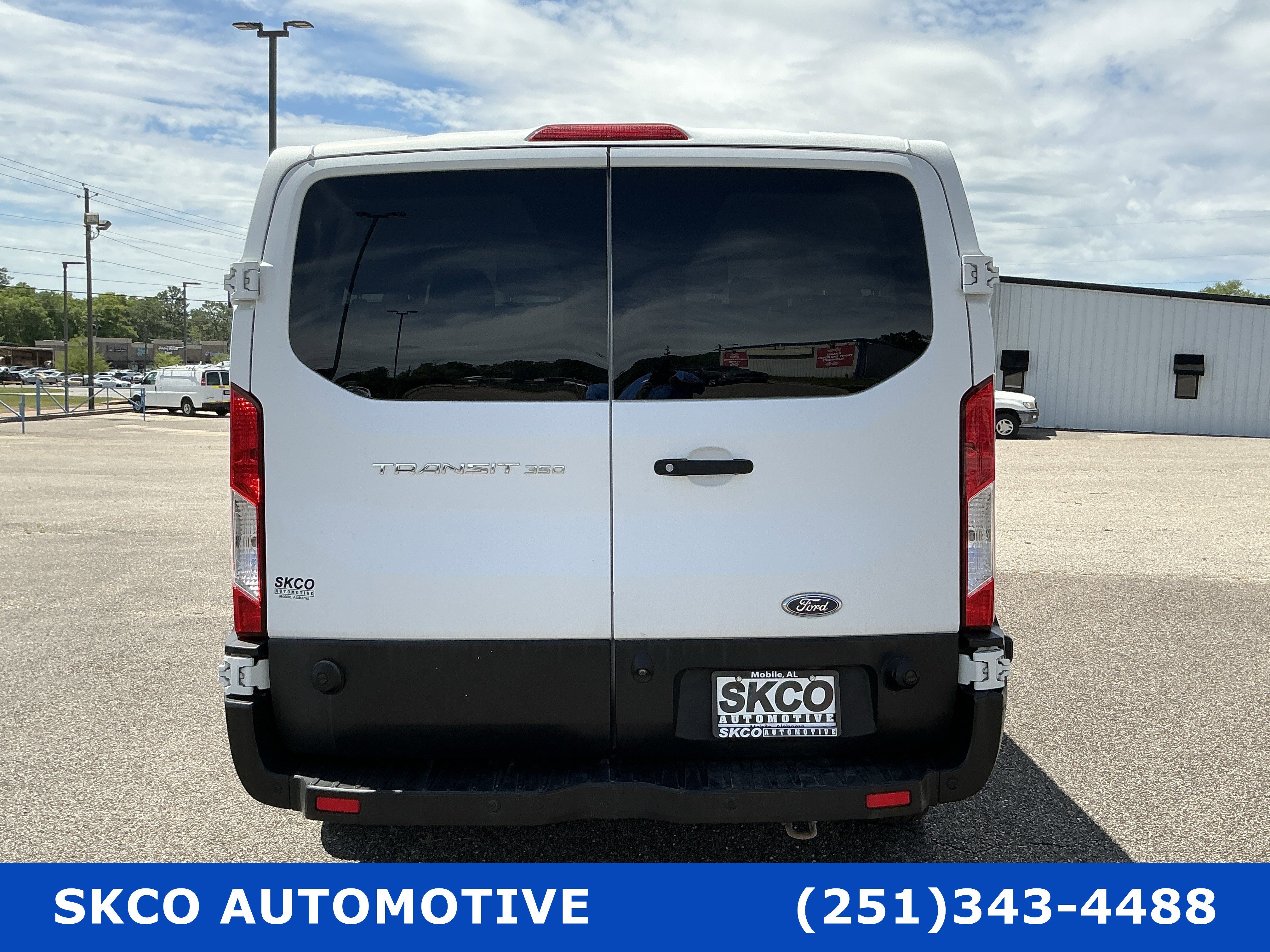 Used 2019 Ford Transit 350 XL image 4