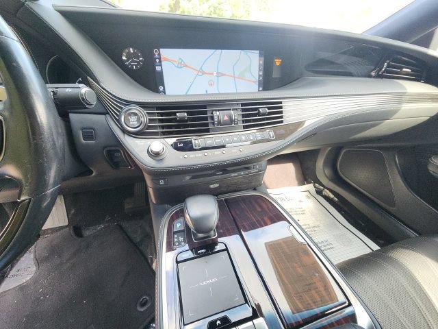 Used 2020 Lexus LS 500 w/ Interior Upgrade Package RWD image 23