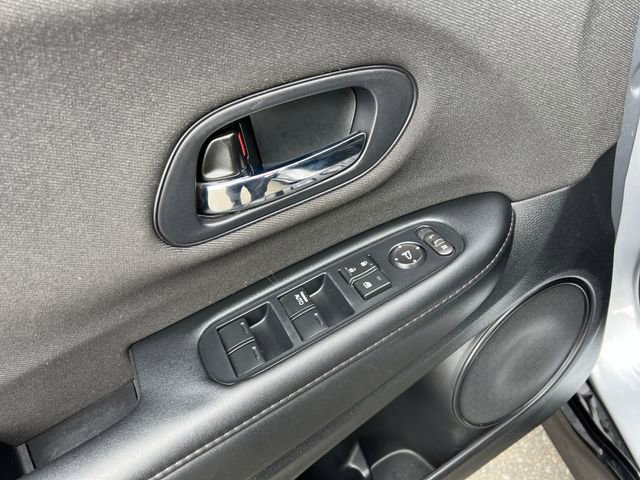 Used 2020 Honda HR-V Sport image 33