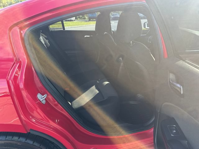 Used 2018 Dodge Charger SXT w/ Blacktop Package RWD image 21