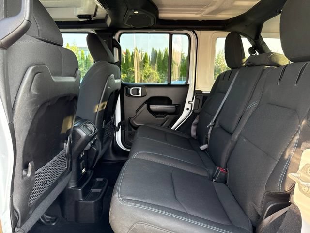 Used 2024 Jeep Wrangler Unlimited Rubicon 4xe AWD/4WD image 17
