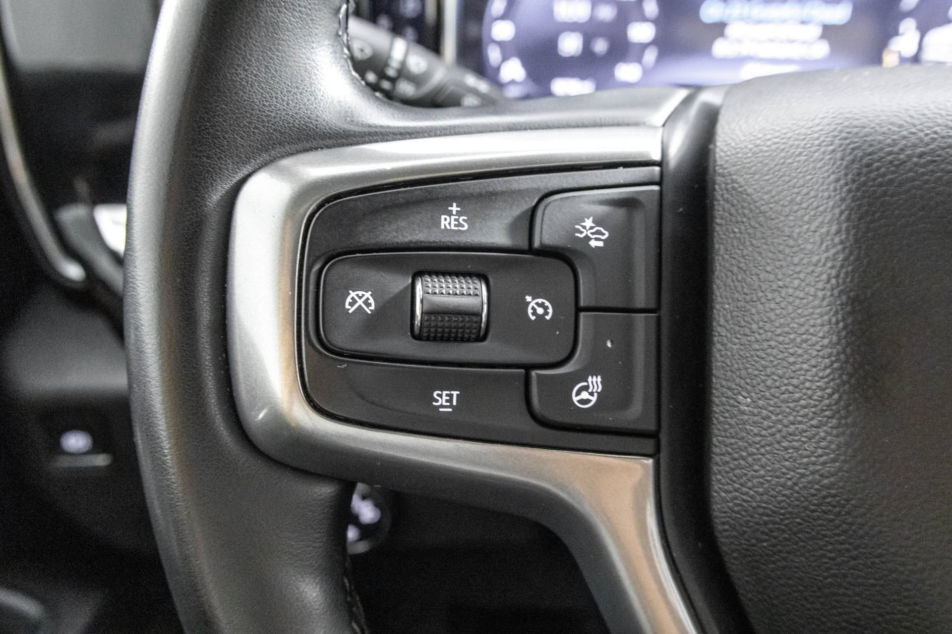 Used 2024 Chevrolet Silverado 1500 LT AWD/4WD image 26