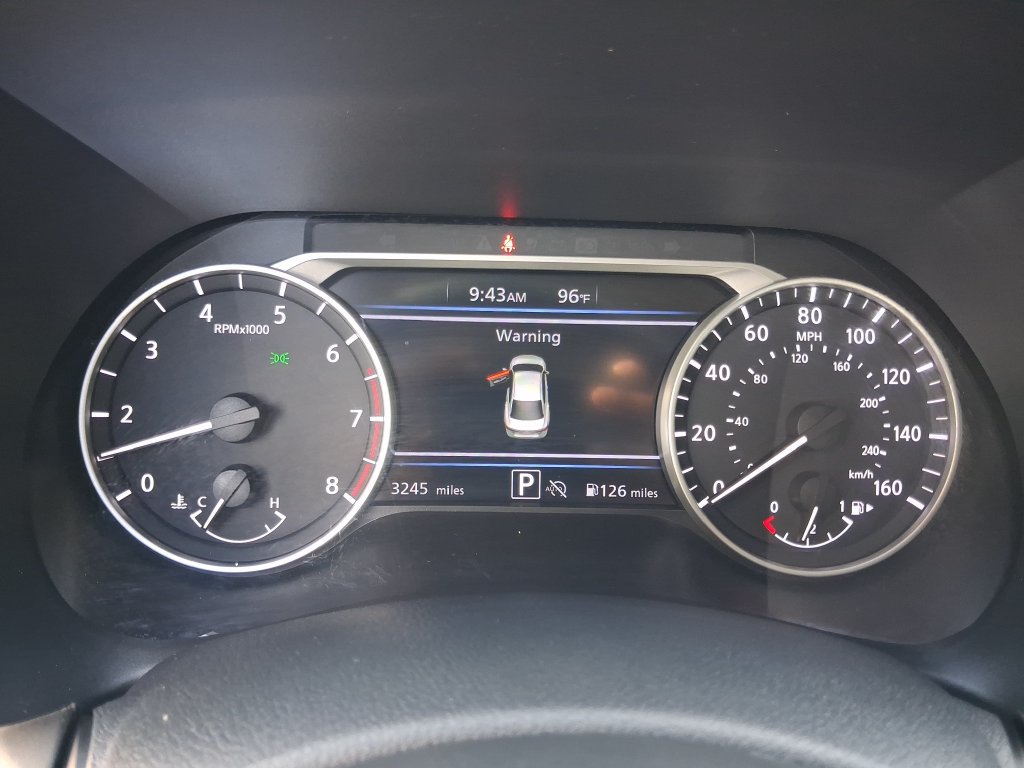 Certified 2025 Nissan Sentra SR FWD image 21