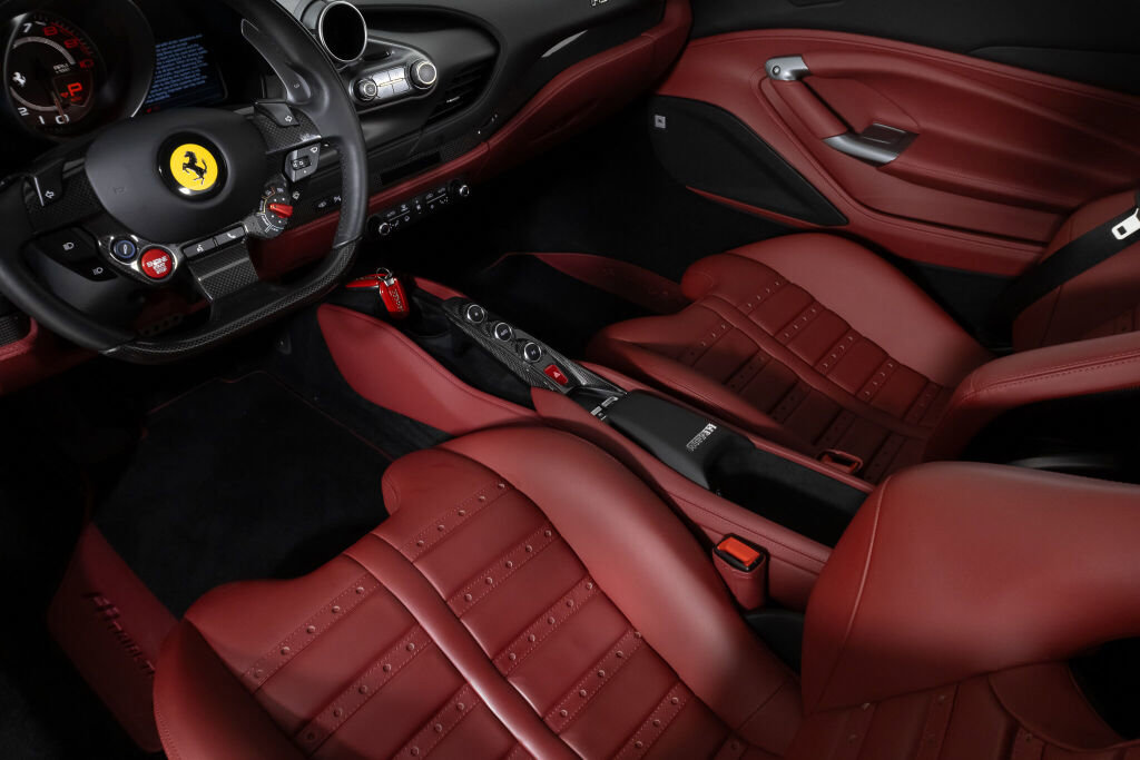 Used 2022 Ferrari F8 Tributo image 38
