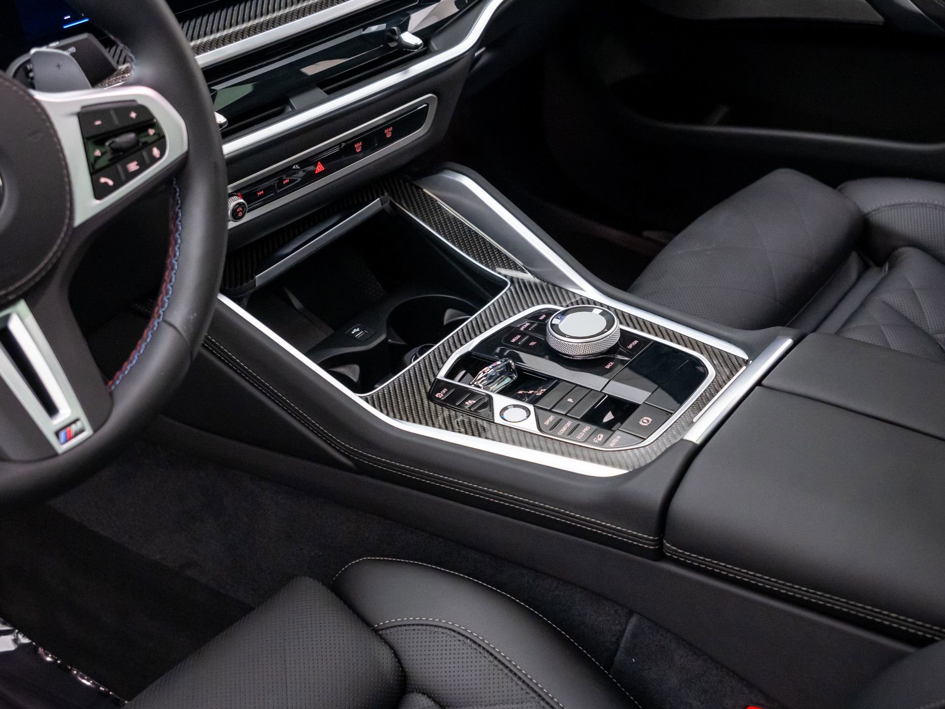 Certified 2026 BMW X6 M60i AWD/4WD image 13