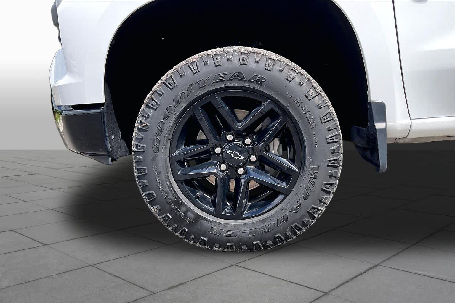 Used 2022 Chevrolet Silverado 1500 Custom Trail Boss AWD/4WD image 10