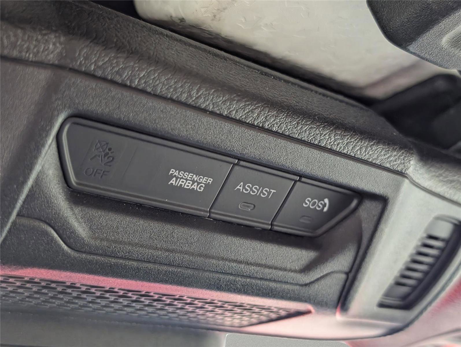 Used 2025 Jeep Wrangler Unlimited Rubicon image 28