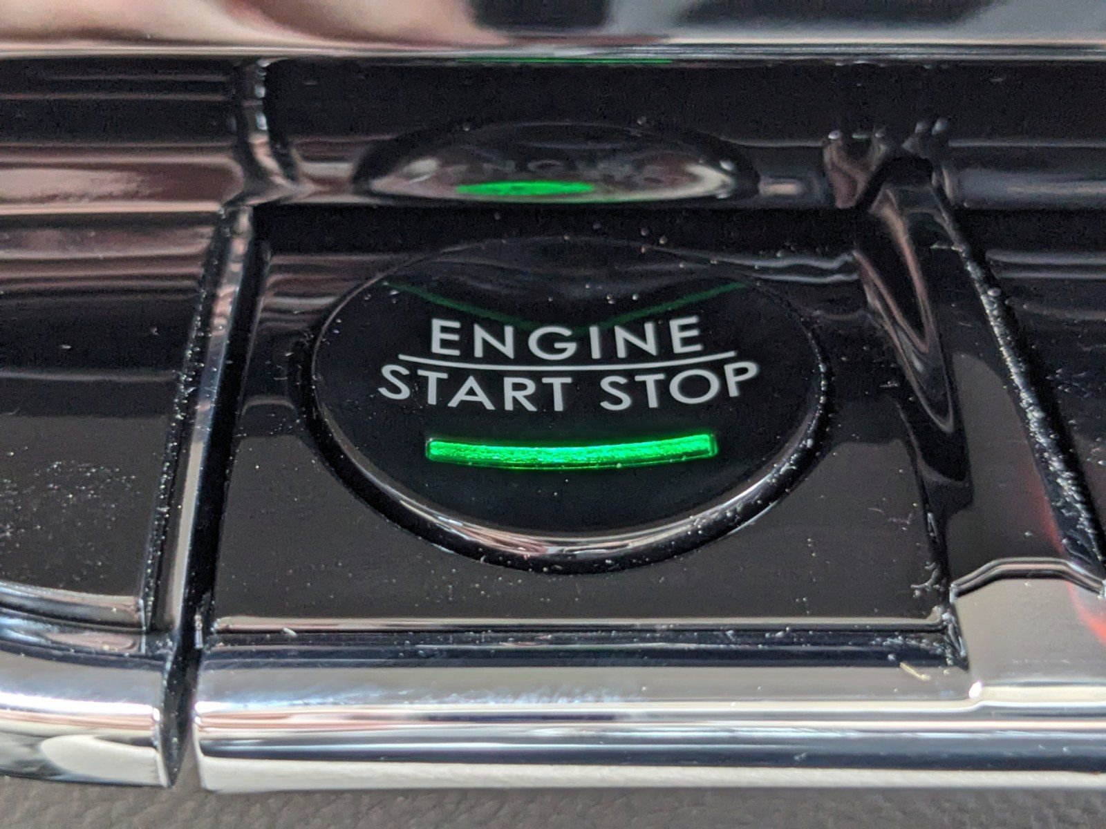 Certified 2023 Lincoln Nautilus Reserve w/ Equipment Group 201A image 32