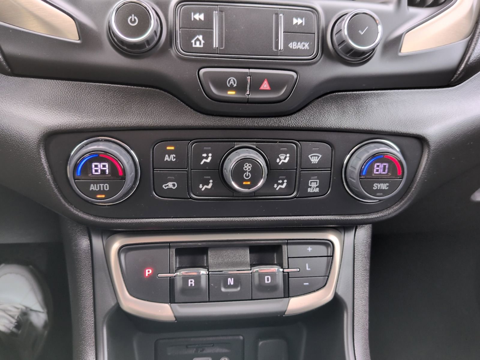 Used 2024 GMC Terrain Denali image 26