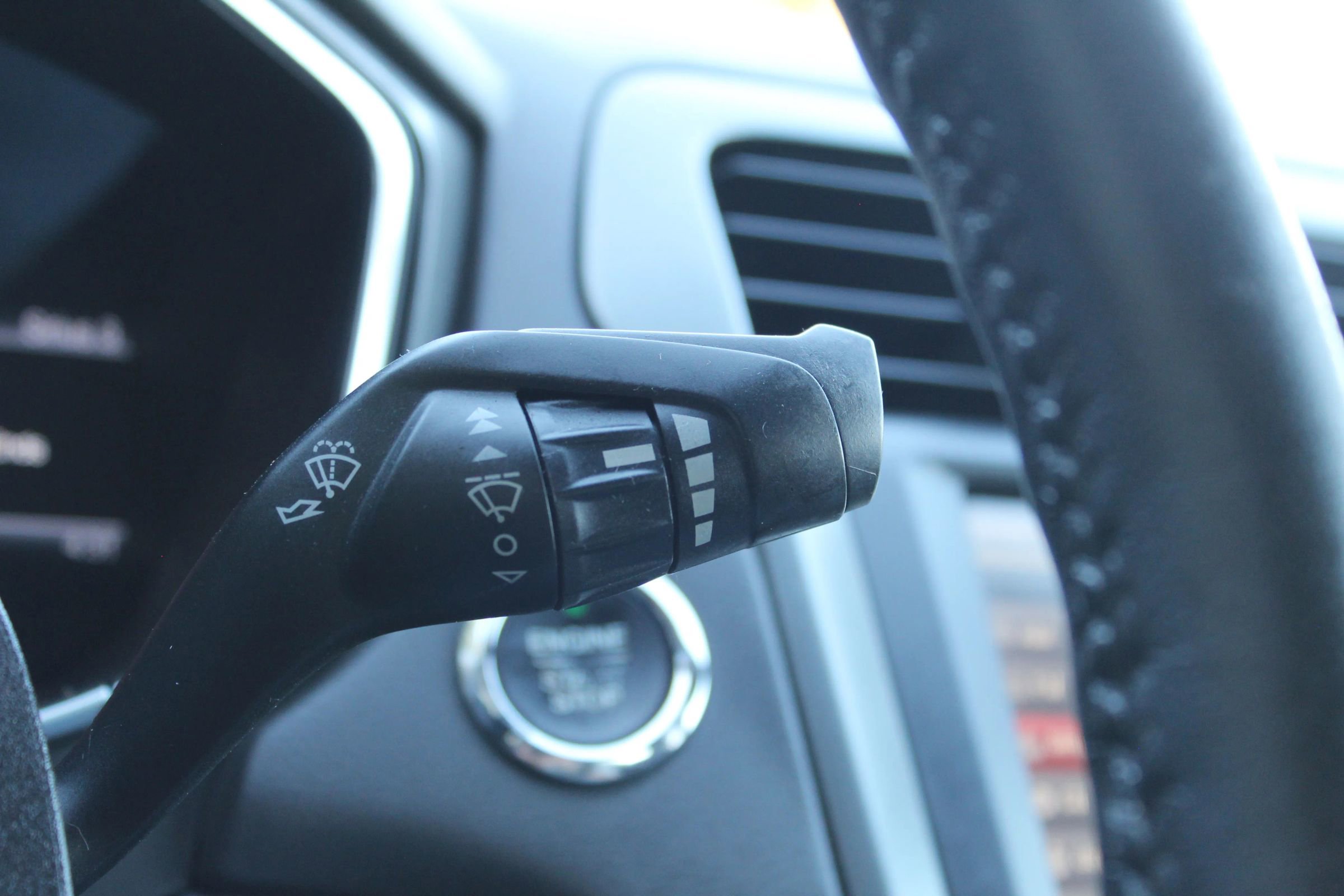 Used 2014 Ford Fusion Titanium image 28