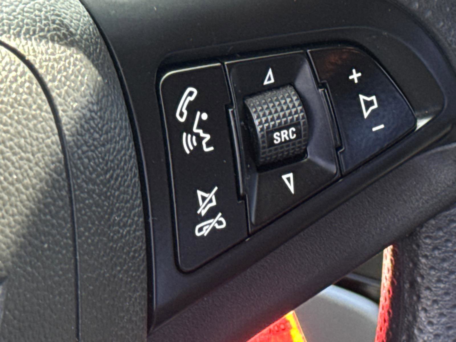 Used 2014 Chevrolet Cruze LS FWD image 13