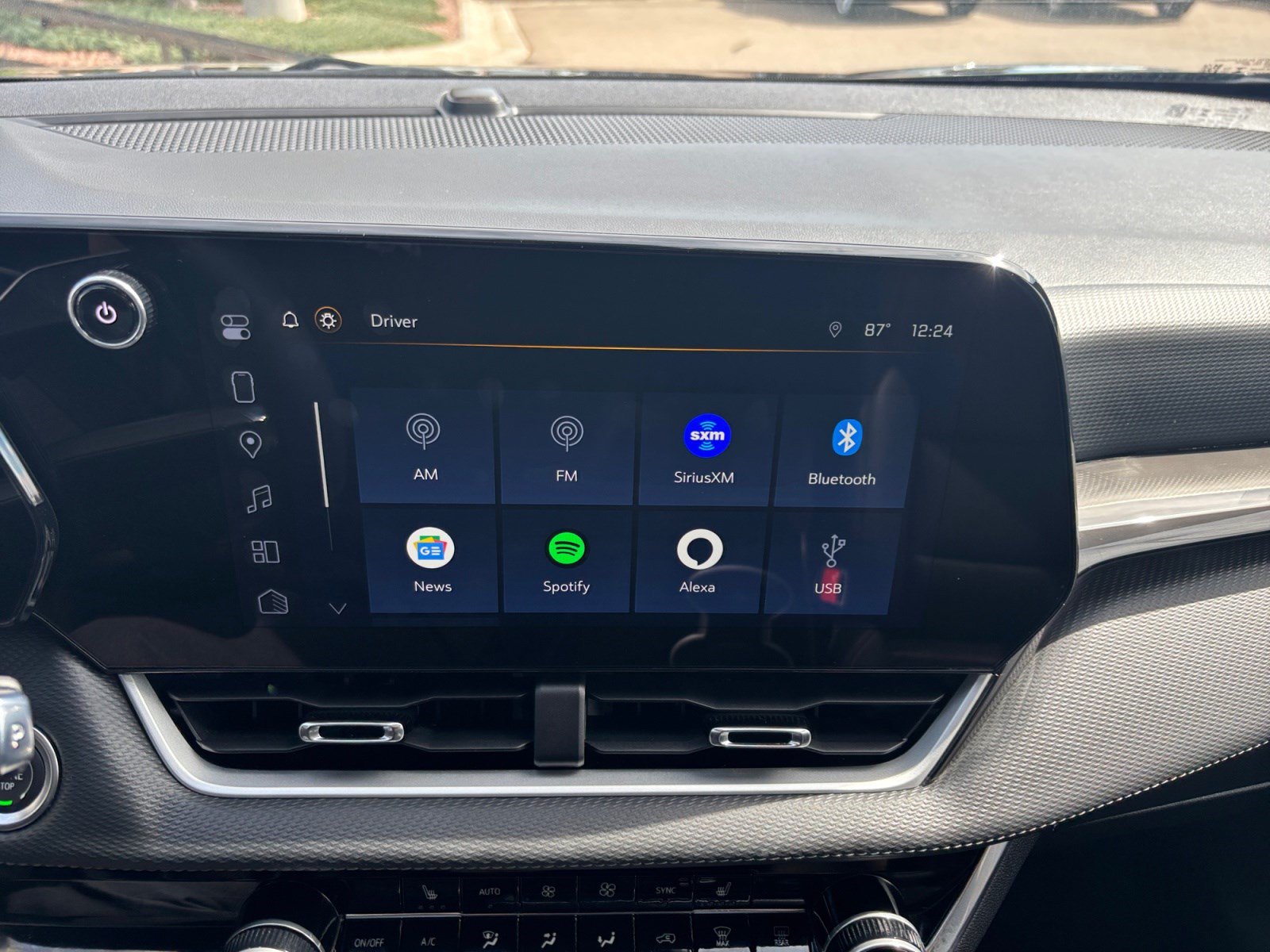Used 2025 Chevrolet Equinox LT w/ Convenience Package II AWD/4WD image 24
