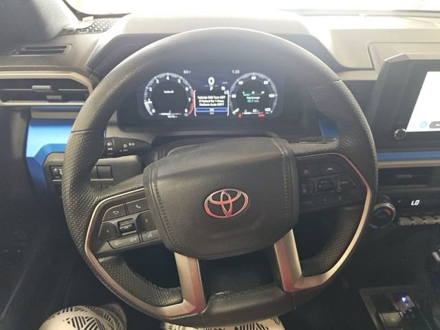 Used 2025 Toyota Tacoma TRD Off-Road image 16