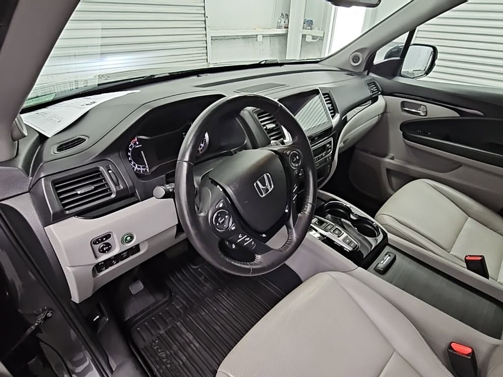 Used 2020 Honda Ridgeline RTL-E image 12