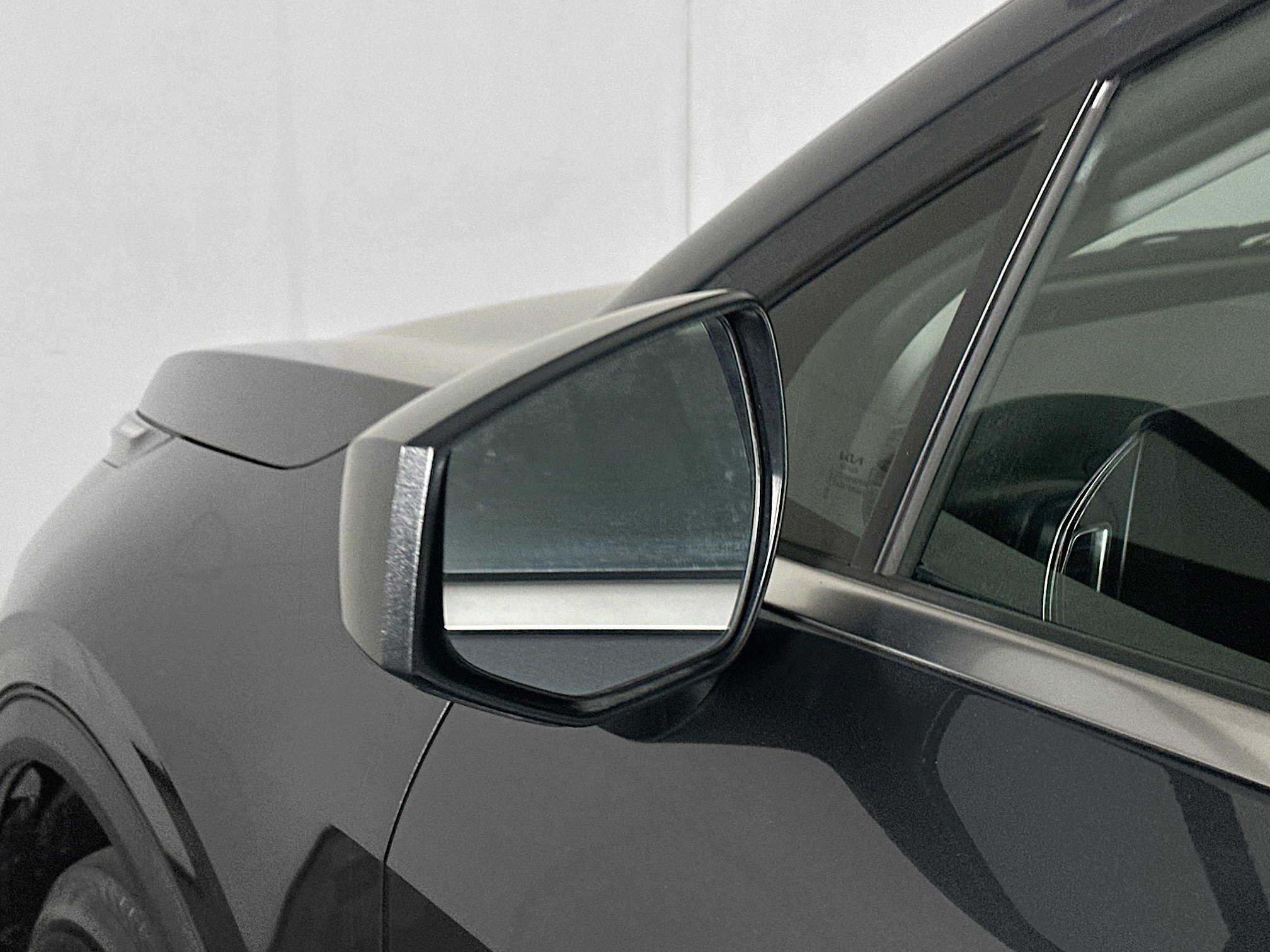 Used 2025 Kia Sportage LX image 15