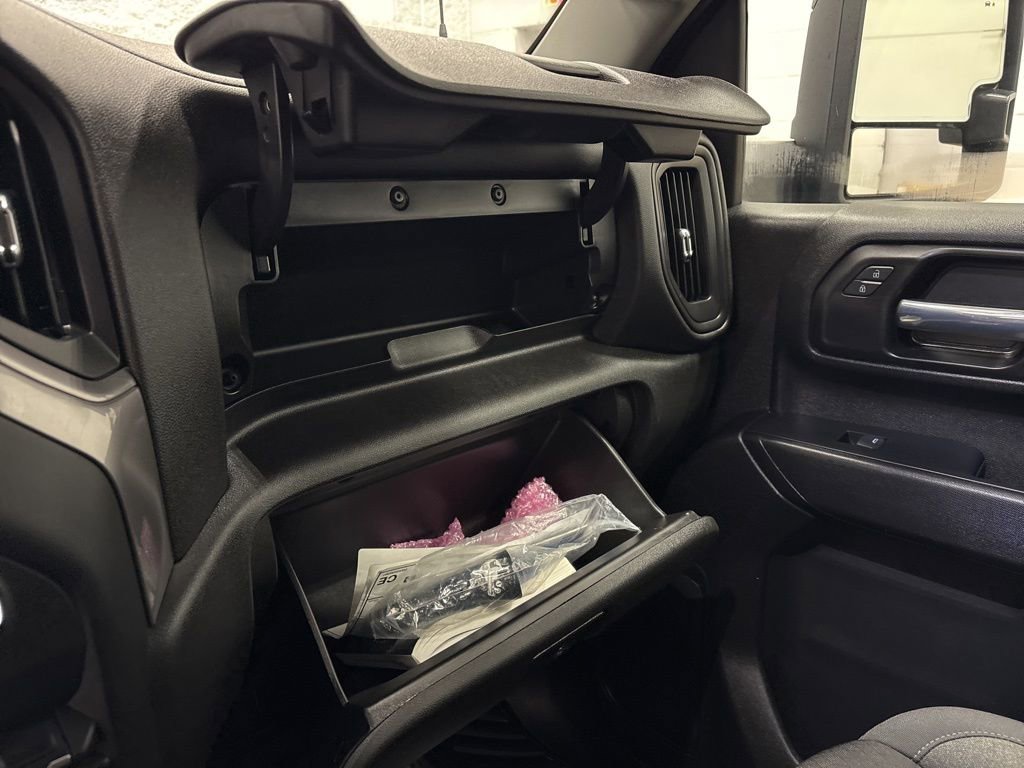 Used 2024 Chevrolet Silverado 2500 Custom w/ Custom Value Package image 28