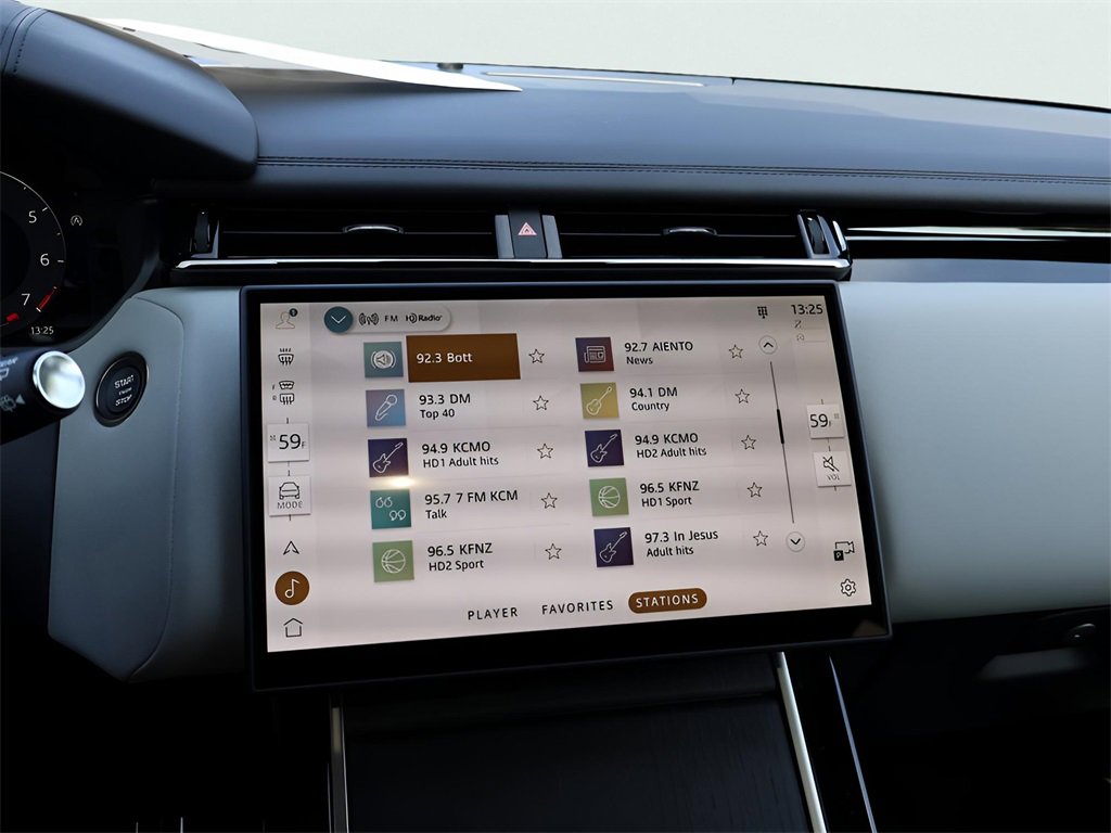 New 2026 Land Rover Range Rover Velar Dynamic SE image 22