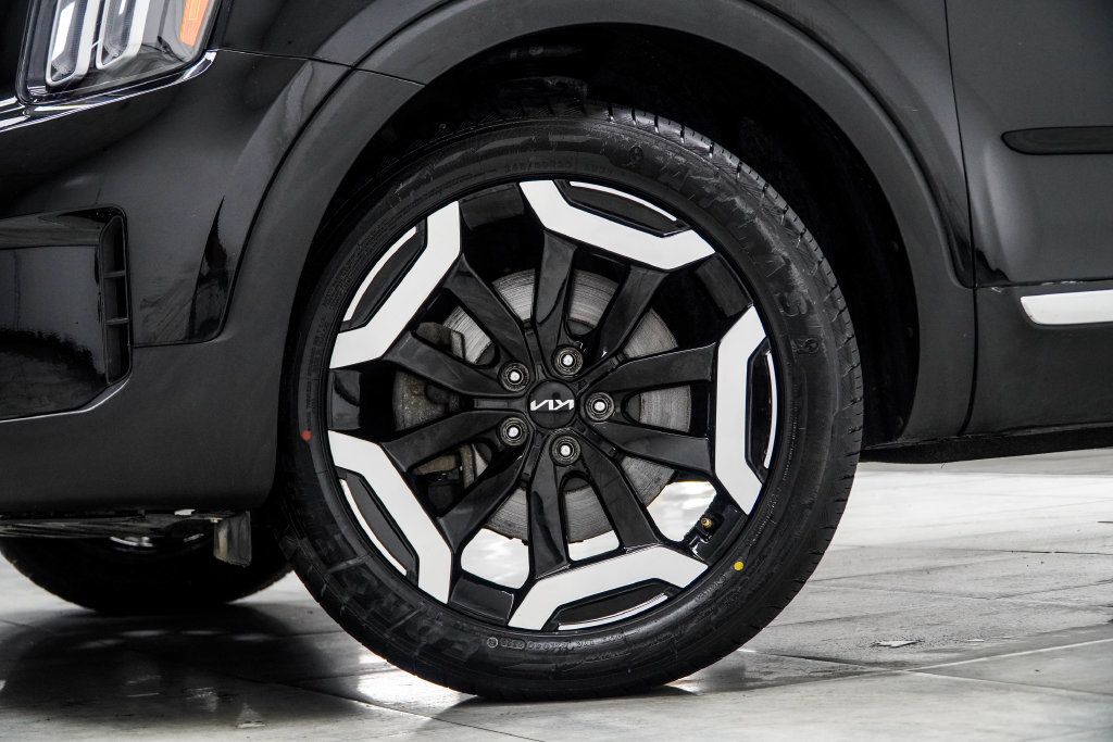 Used 2023 Kia Telluride S w/ S Sunroof Package FWD image 8