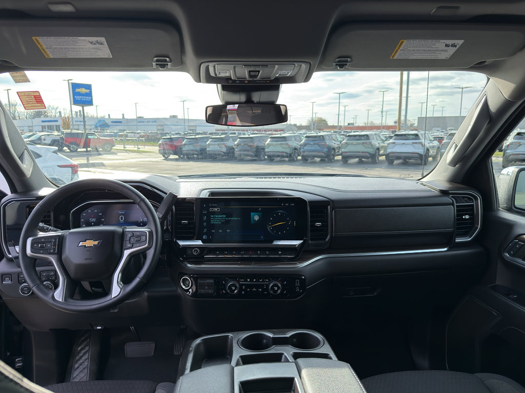 Used 2024 Chevrolet Silverado 1500 LT w/ Z71 Off-Road Package image 30