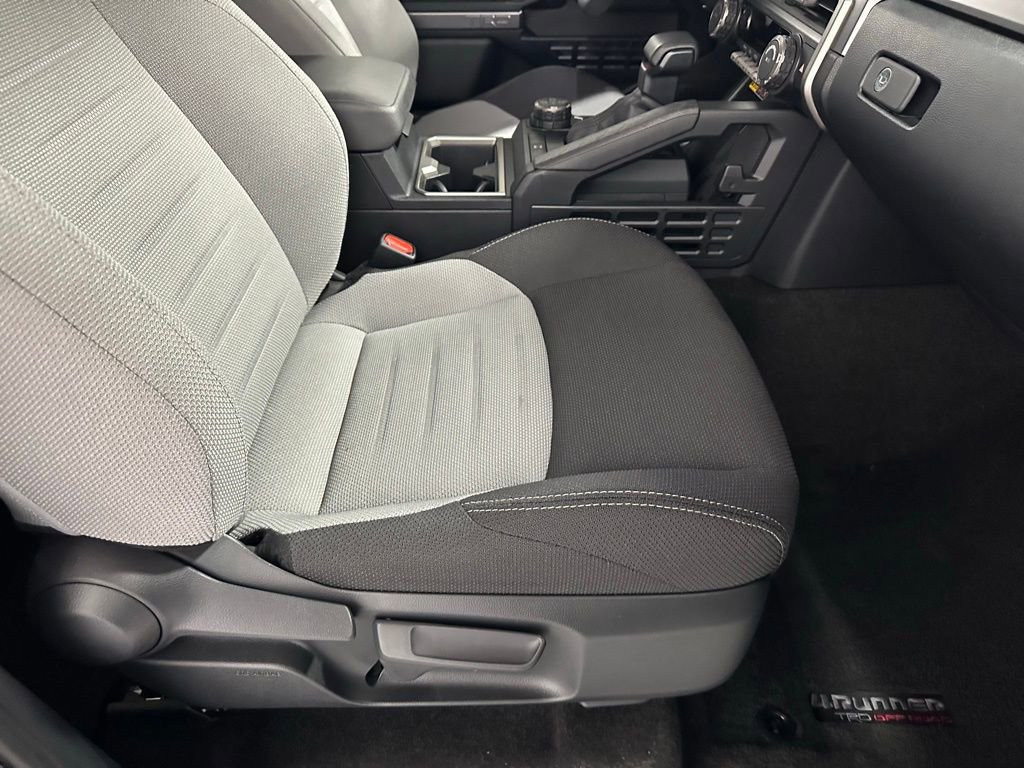 Used 2025 Toyota 4Runner TRD Off-Road image 57