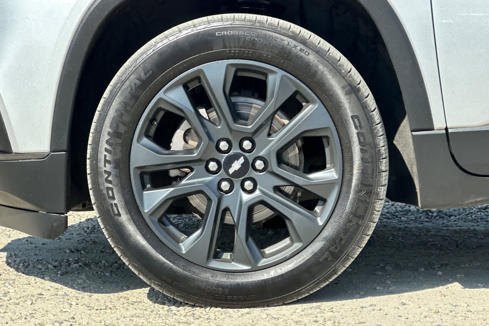Used 2020 Chevrolet Traverse RS FWD image 12