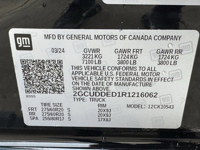 Used 2024 Chevrolet Silverado 1500 LT AWD/4WD image 34