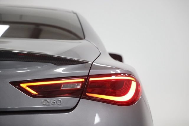 Used 2021 INFINITI Q60 3.0t Luxe w/ Essential Package RWD image 16