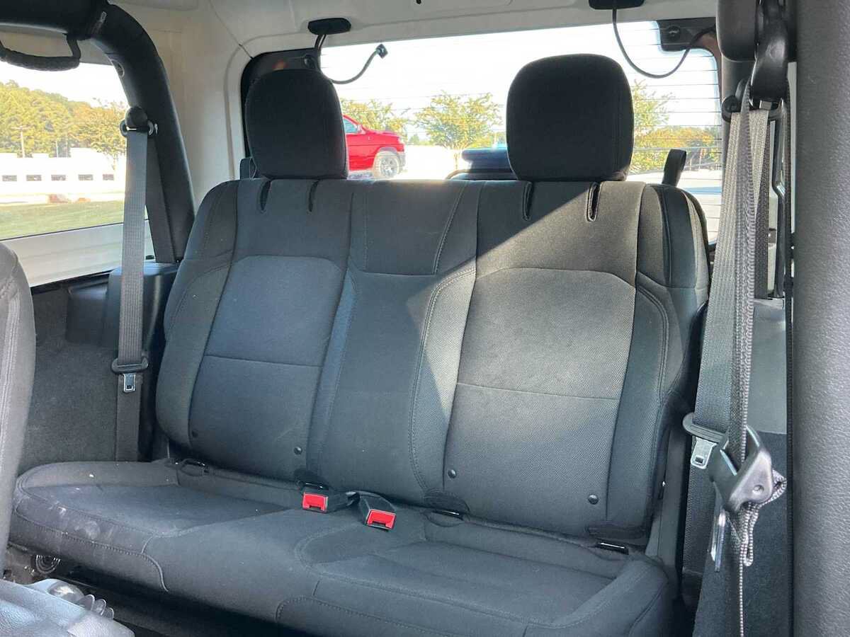 Used 2022 Jeep Wrangler Sport AWD/4WD image 24