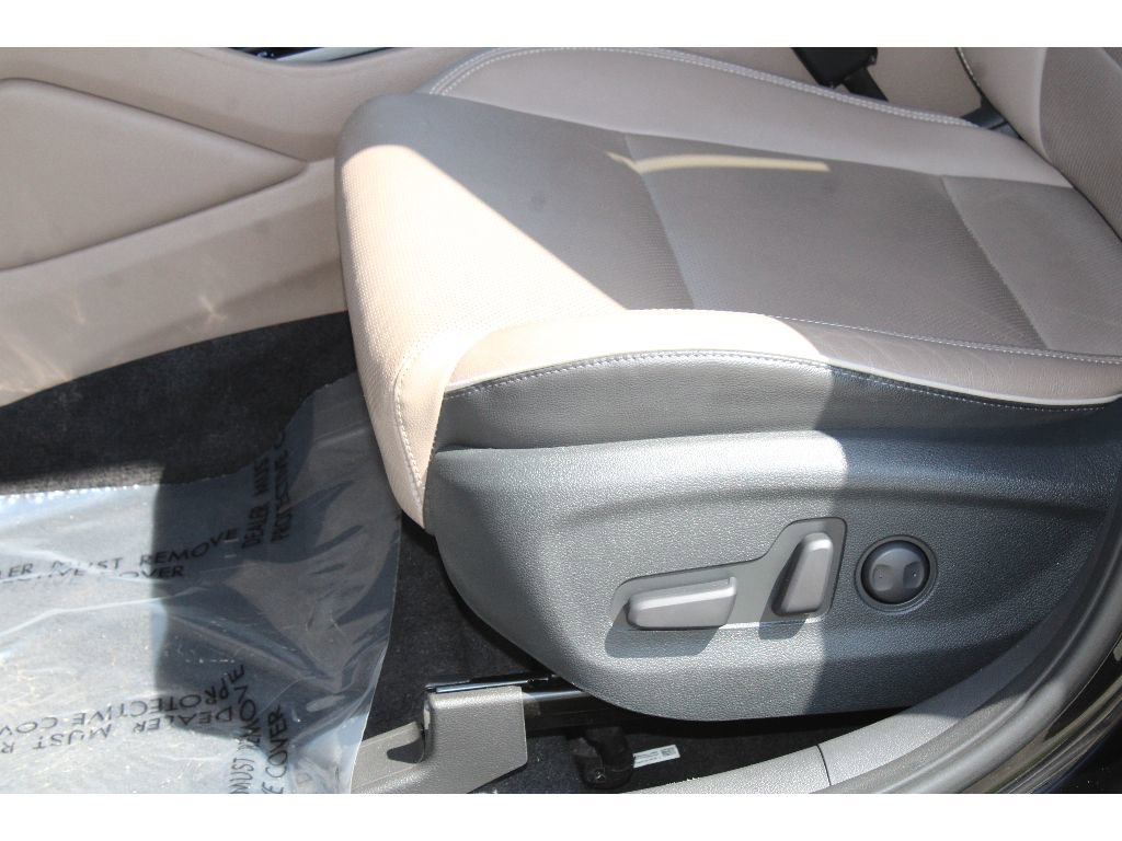 Used 2021 Hyundai Tucson Ultimate w/ Cargo Package image 12