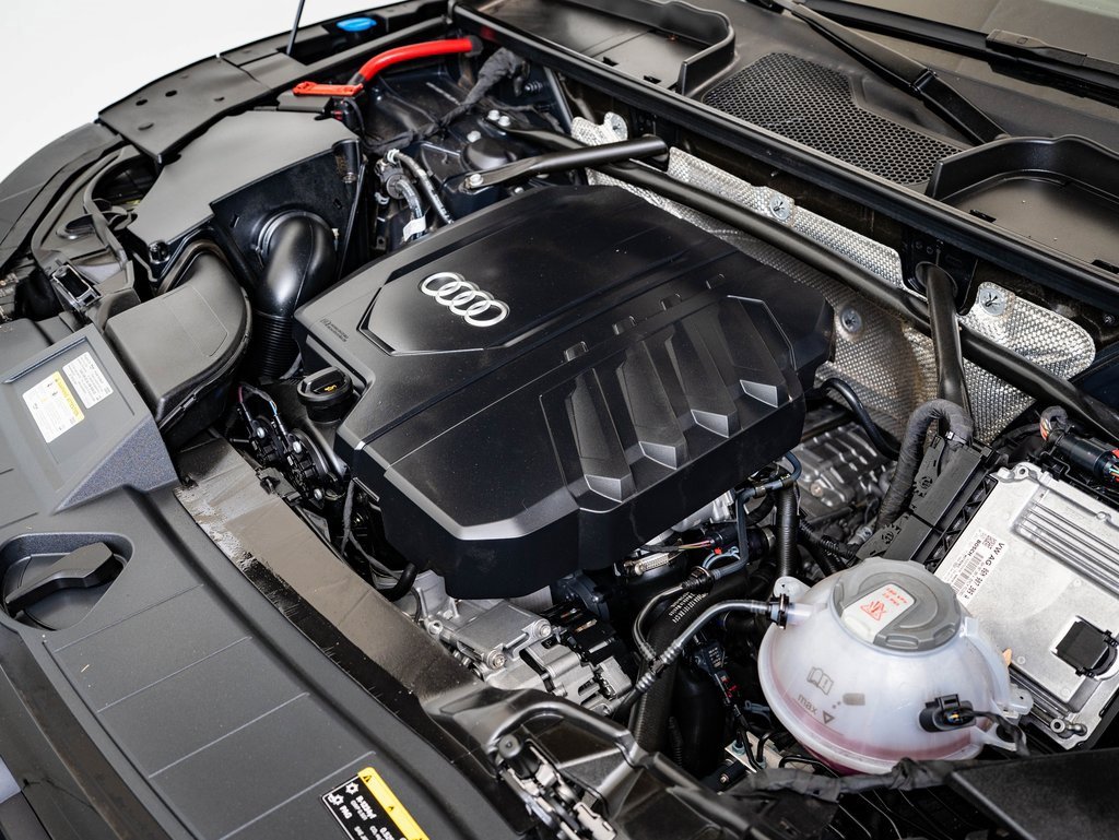 Certified 2025 Audi Q5 2.0T Premium w/ Convenience Plus Package image 36